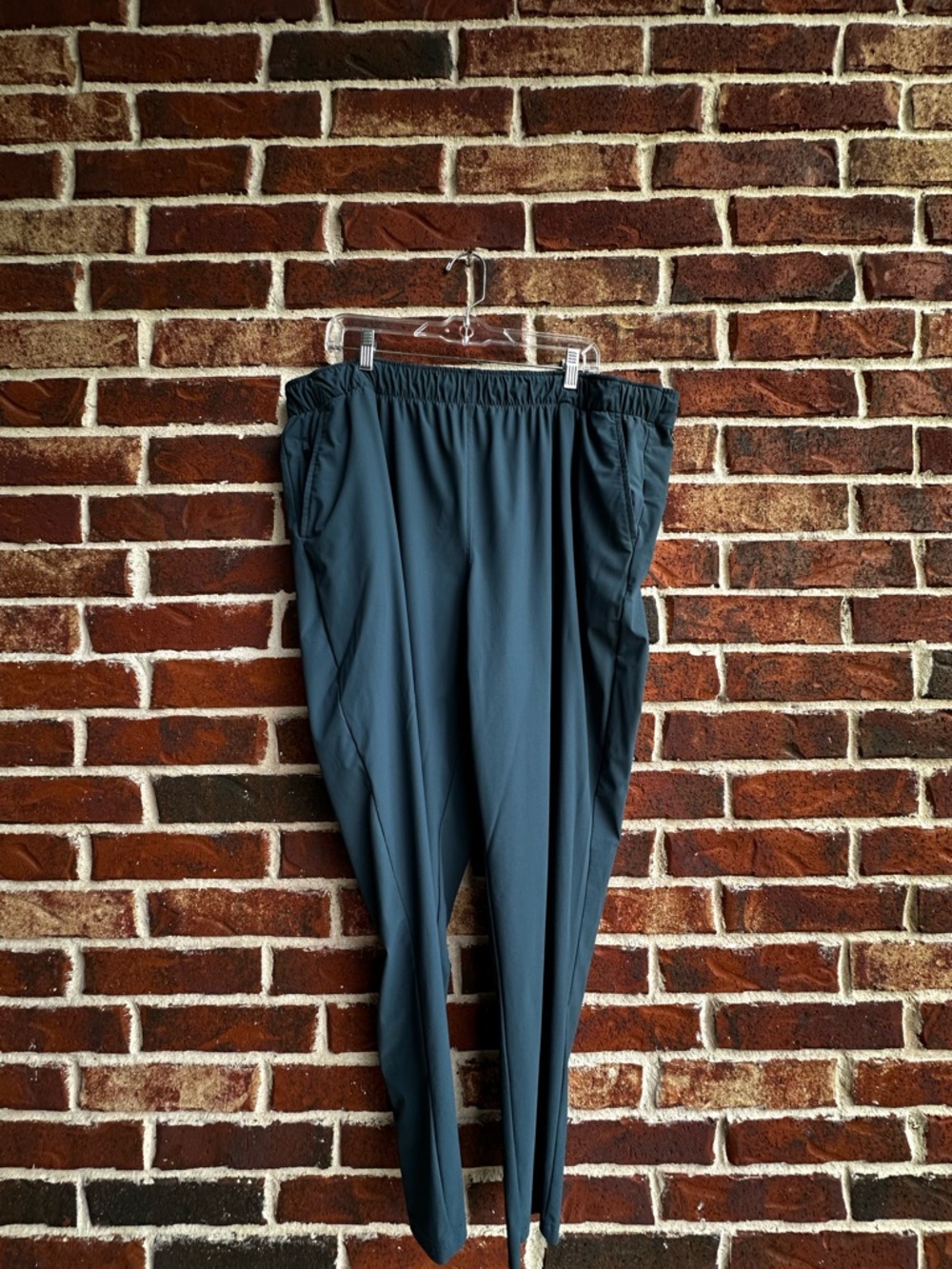 Men's Elastic Waist Tech Pants - Dark Teal